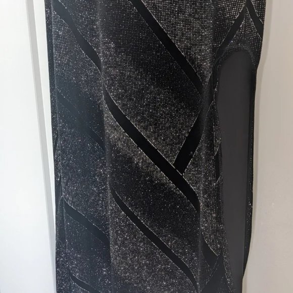 Snap Brand Sleeveless High Neck Black Sparkling Evening Dress - Picture 6 of 7